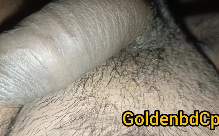 Desibullhubby: Tante seksi india lagi asik nyepong kontol