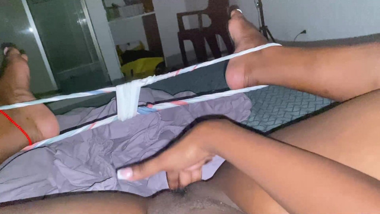 omairaberbatov: Jiran Menghantar Saya Video Melancap Pada Waktu Malam Apabila Suaminya...