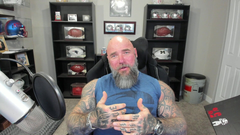 Raw and Uncensored with Masculine Jason: Consider This Before Dating a Bodybuilder