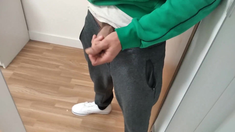 Elvissc: The Cum Will Get Hot, and the Cock Will Spit