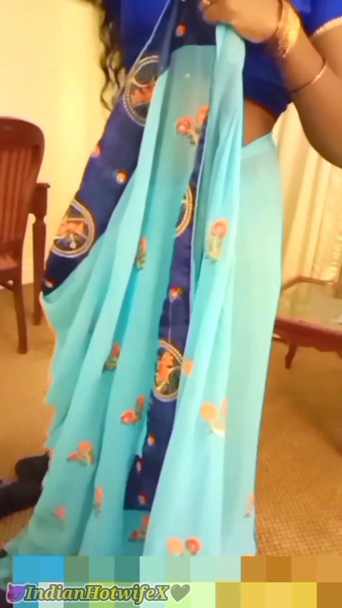 RenuRaj: Desi Tamil milf Renus Saree plagen &amp; neuken in missionarishouding door...