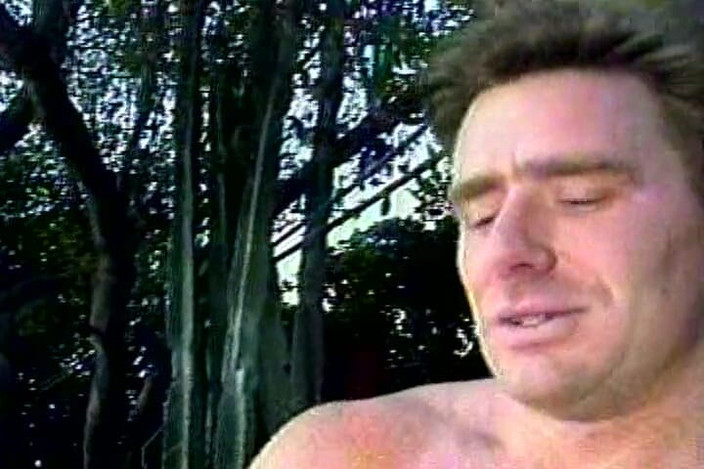 Vintage Babes: Gadis ini pas banget nontonin dia lagi ngentot di luar...