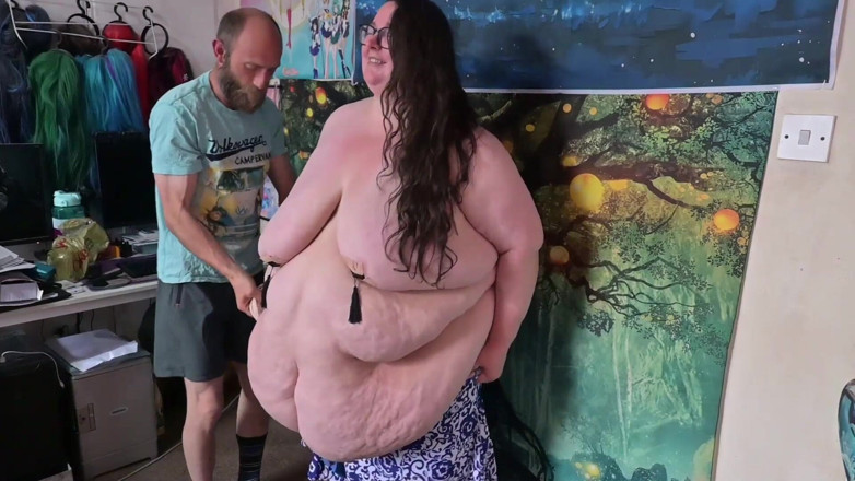 SSBBW Hunter: Slave Her SSBBW Get Into a Swim Suit Part 1