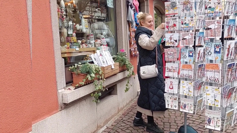 Selena701: Сексуальна Блондинка, Зріла Дружина Насолоджується Оральними Вміннями