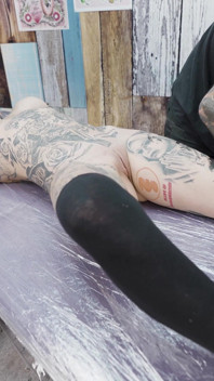 Big Boobed Tattoo Girl Gets Anal Fuck During a Tattoo Session - Gaping and ATM