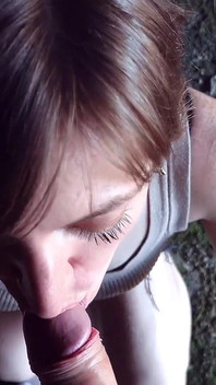 Německý skaut - hubená Němka Nicky Fox dostane sex