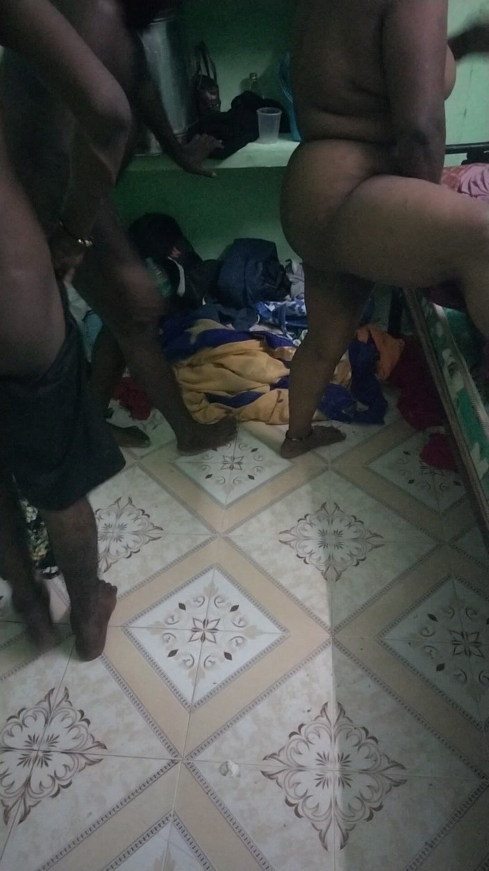 Tamil lesbian: Çıplak gösteri - seks çekimi sonrası