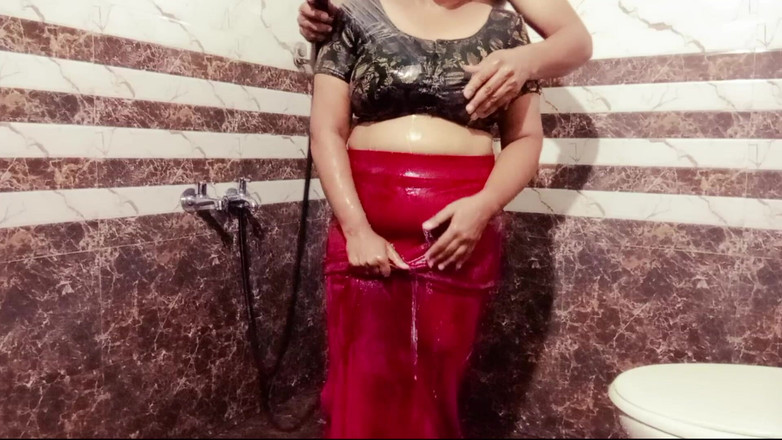 Your Arya: Klasgenoot Ladki Ko jaarlijkse dag par college ke badkamer me...