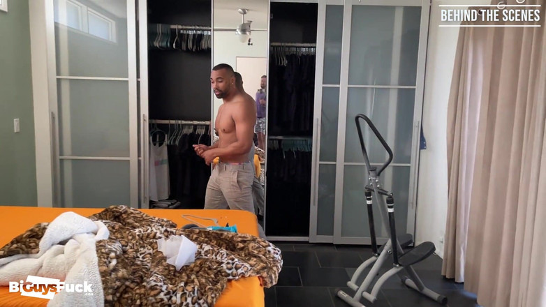Bi Guys Fuck: Ммф бі секс за лаштунками biguysfuck