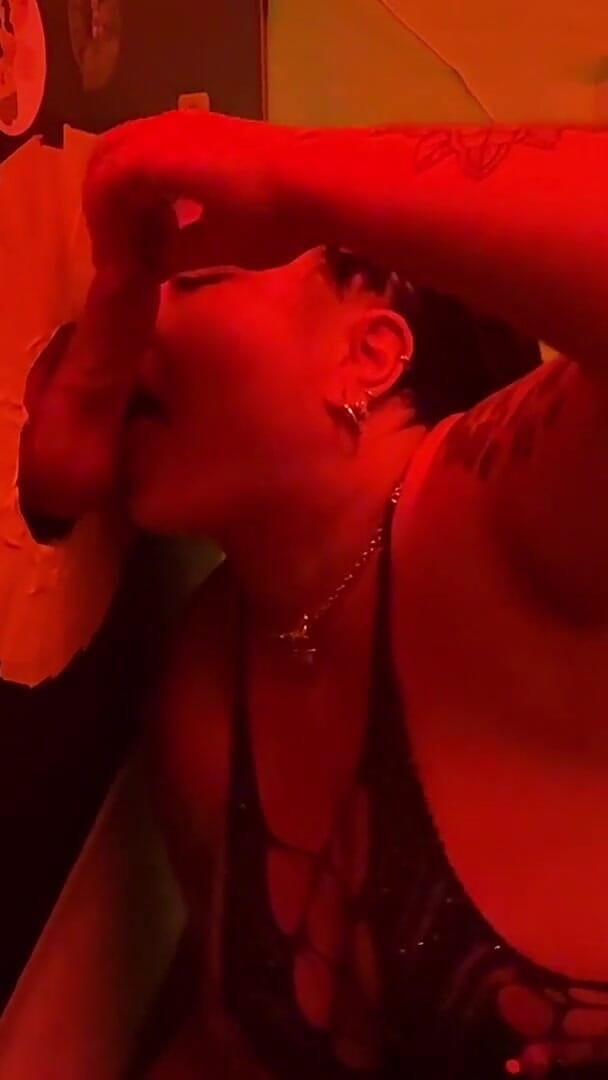 Cheating Cock Explodes at Gloryhole (Bailey Boston) Cheating Cock Explodes at Gloryhole (Bailey Boston)