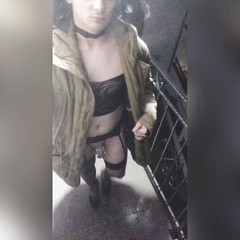 Sissyvalerie69: Poprvé si honím na balkóně