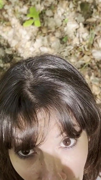 Sudut pandangan pertama blowjob lelaki kemudian berkongkek di tengah-tengah hutan tanpa perlindungan untuk menghabiskan dia menelan semua sperma!