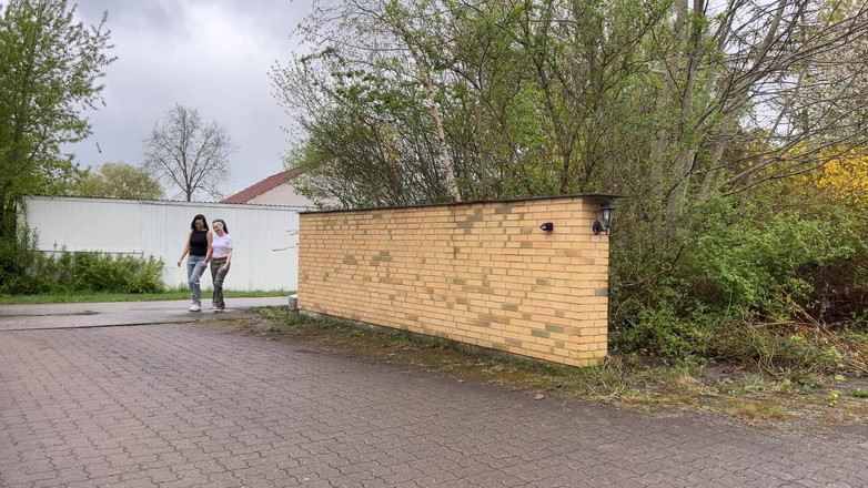 Edges Of Reality: Public Girl on Girl