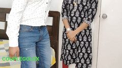 Sexy Komal: Reshmas ehemann kam aus dem büro und ruhte sich auf...