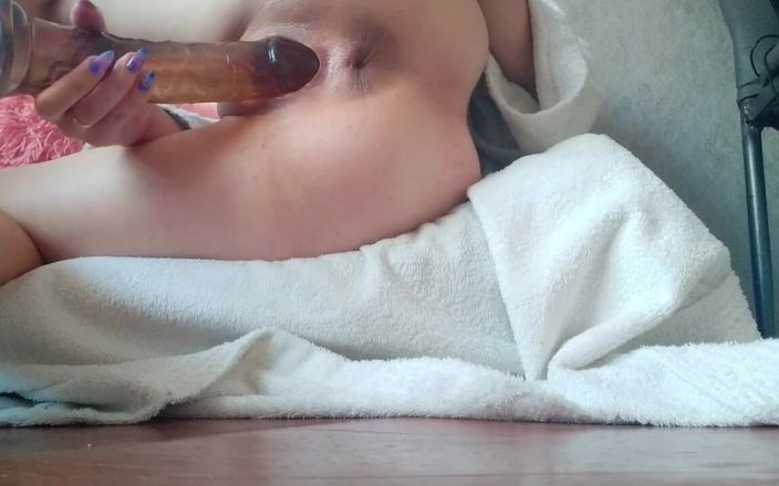 MaksDana33: Развлечение жены, большой дилдо