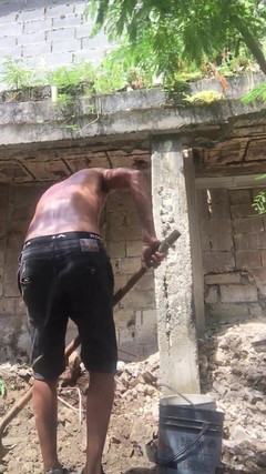 EL CHICLE TV: Cleaning the Back of My House, My New Project to...