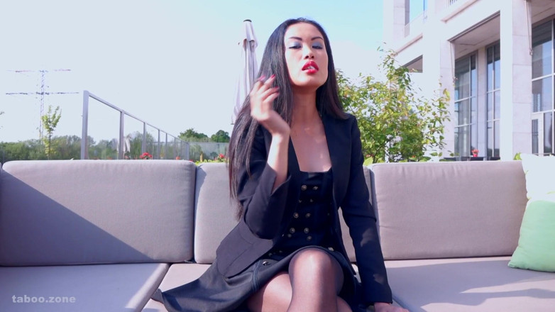 Ballbustingchicks: İstekli Asyalı hatun - sahip olduğun her şeyi bana ver