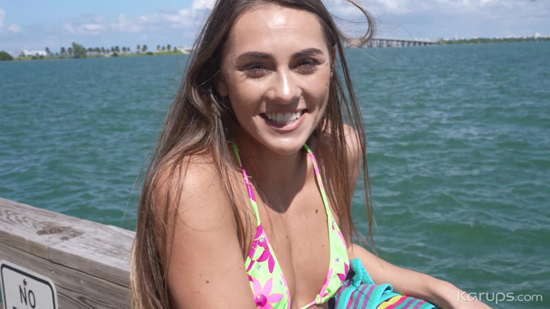 Karups POV: Smoking Hot Teen Gets a Messy Facial After Having Hard...