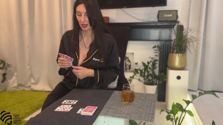 SaintVirginPro: Une femme mariée se perd au sexe aux cartes, partie 2