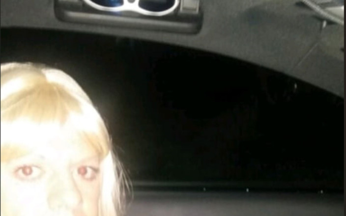 PetraNylon: 私は私であり、私は自分自身を変容させるのが大好きです