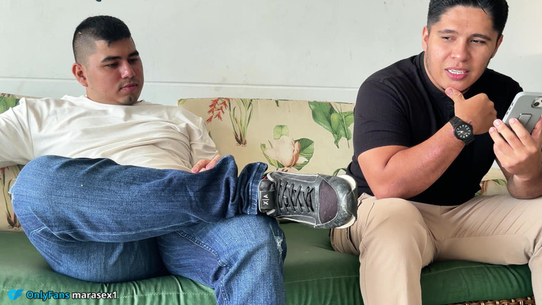 Pronoia Mey: Arkadaşimin Psikoloğuyla Yatiyorum Ve Aldatilmiş Eşimle Kavga Ediyorum