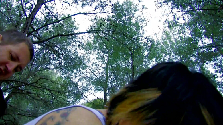 Real Home Made: Tattooed girl pussy fucking cock sucking in the forest