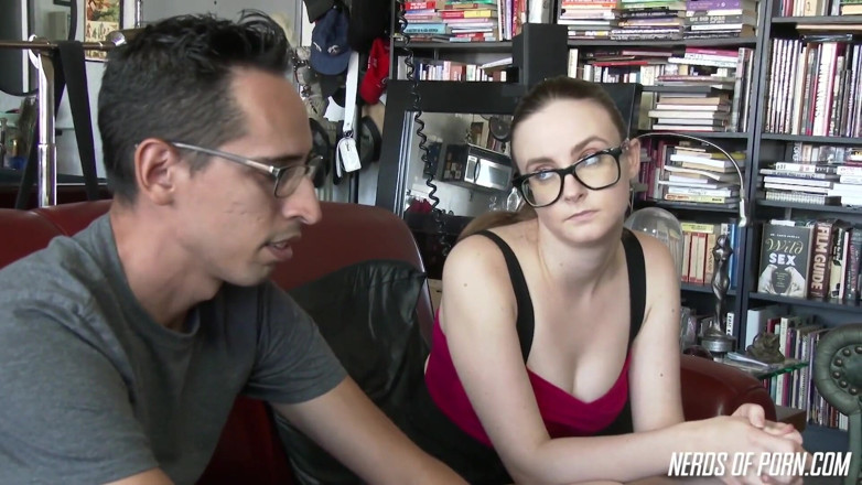 Nerds Of Porn: Pendidikan seks dengan Nina