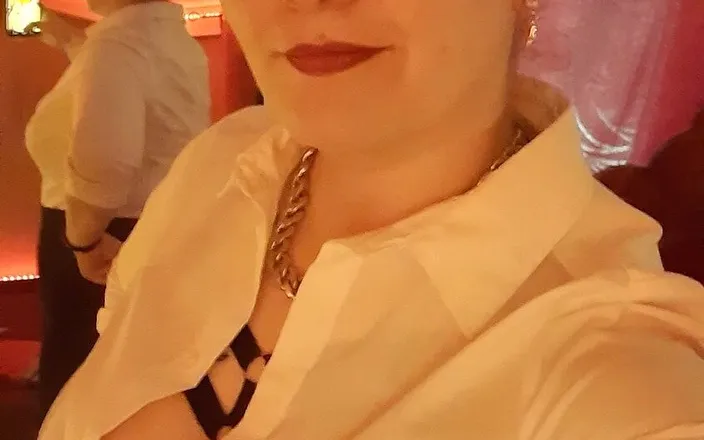 AmyPassion: German Dominatrix Lady Amy Passion - Let Me Show You Something