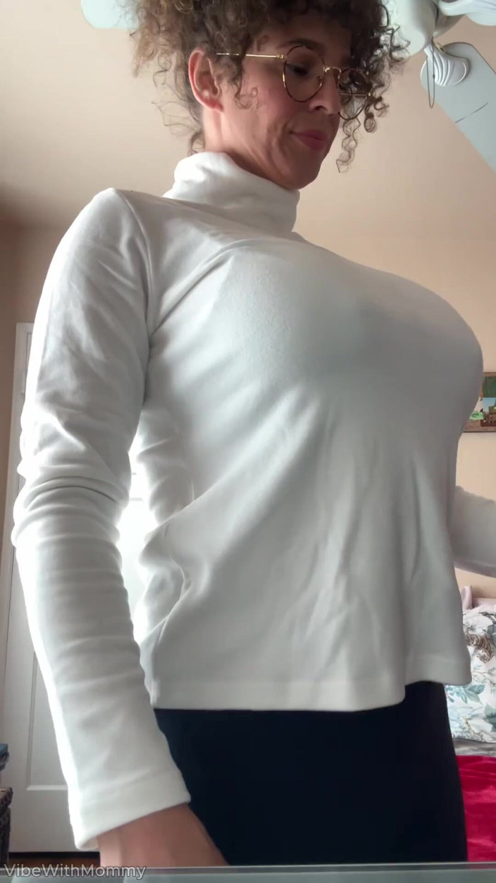 VibeWithMommy: Mama vitregă a celui mai bun prieten nu-mi vine să...