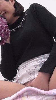 Panty-wearing Perverted Woman Masturbation - Nanoka Yuho