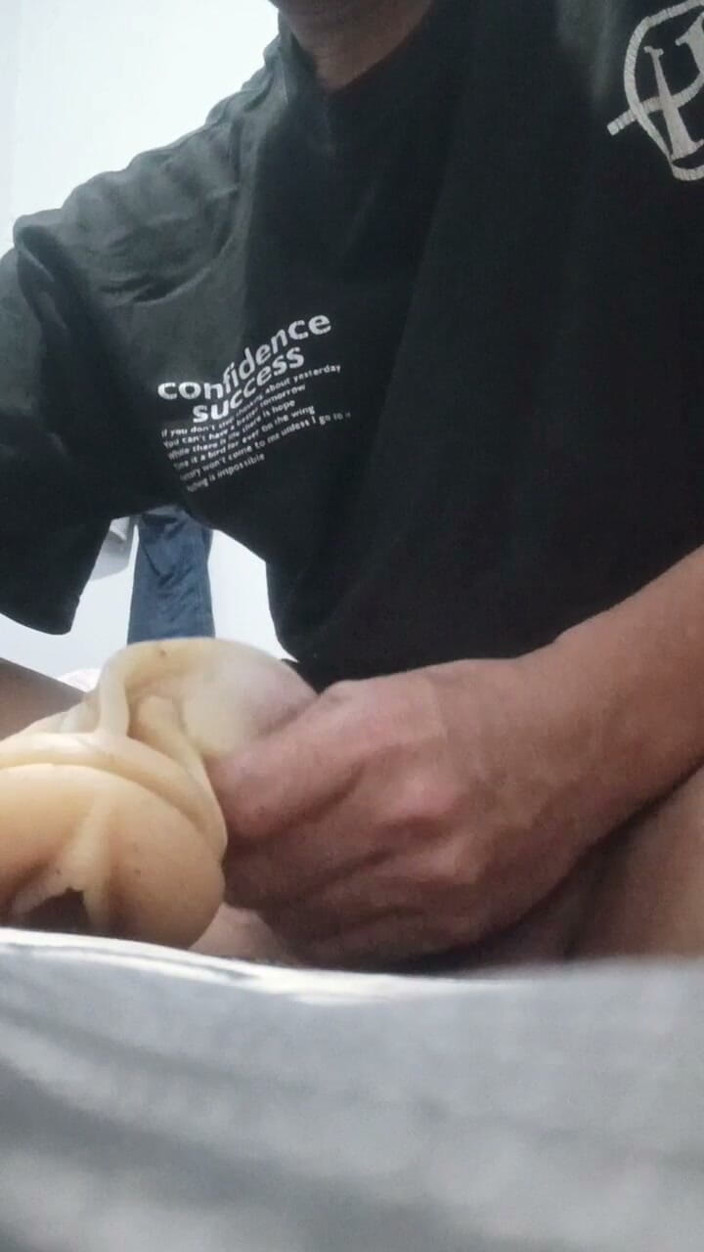 AdmHell: Dick Toys