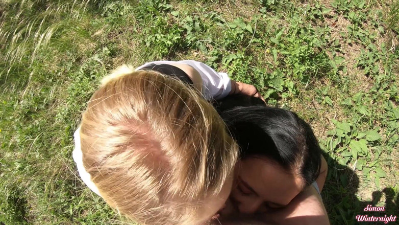 YSP Studio: Doppelter blowjob im wald von rauchenden freundinnen