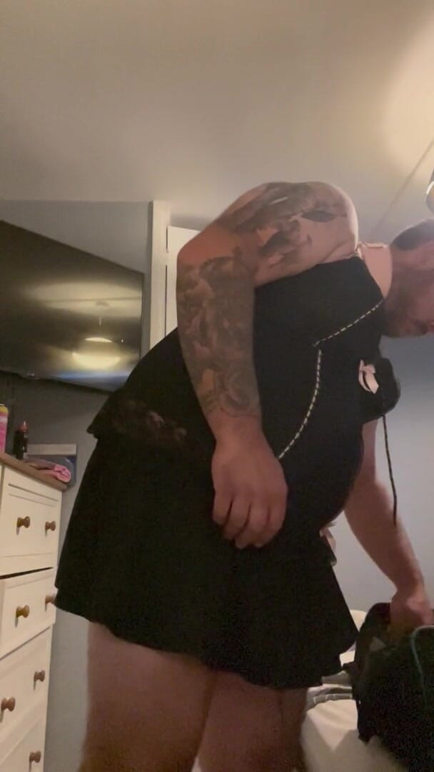 Shaun Cbt: Kutas i piłka z wtyczką Butt i Sissyfication Crossdressing Zaciski...