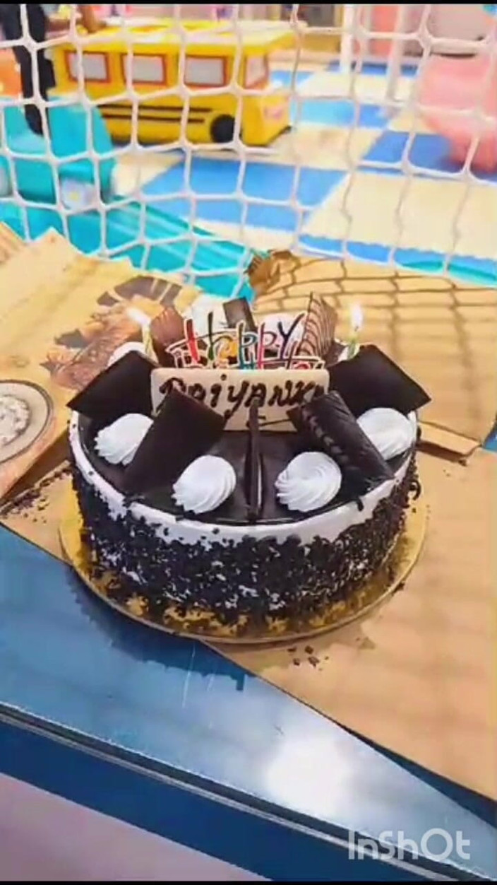 Sexgarl84: Teman wanita seksi ditinggalkan di rumahnya