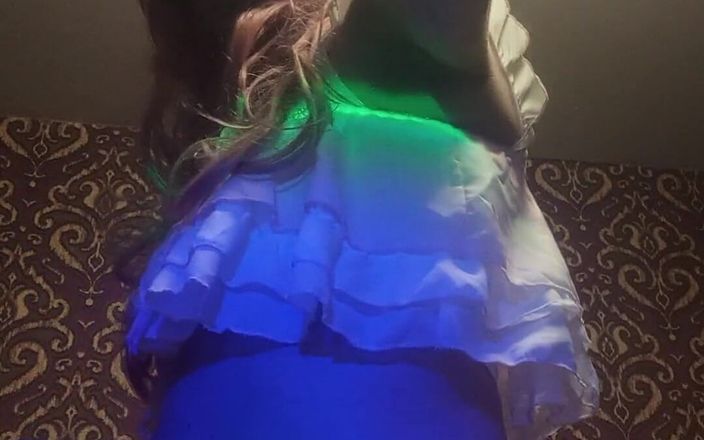 violet_bisex: Violet'in travesti dansı.