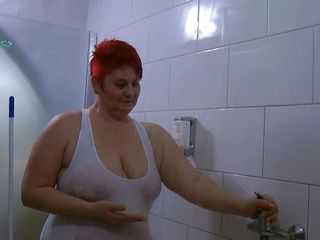 Anna Devot and Friends: Annadevot - transparenter badeanzug unter der dusche