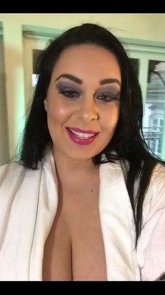 Anastasia Lux: Inilah video live story dari instagramku sebelum syuting