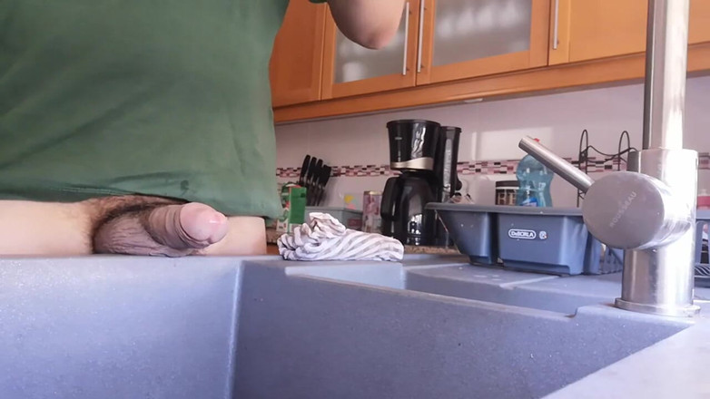 Rafael Torreano: Adam mutfak lavabosunda boşalmayı seviyor