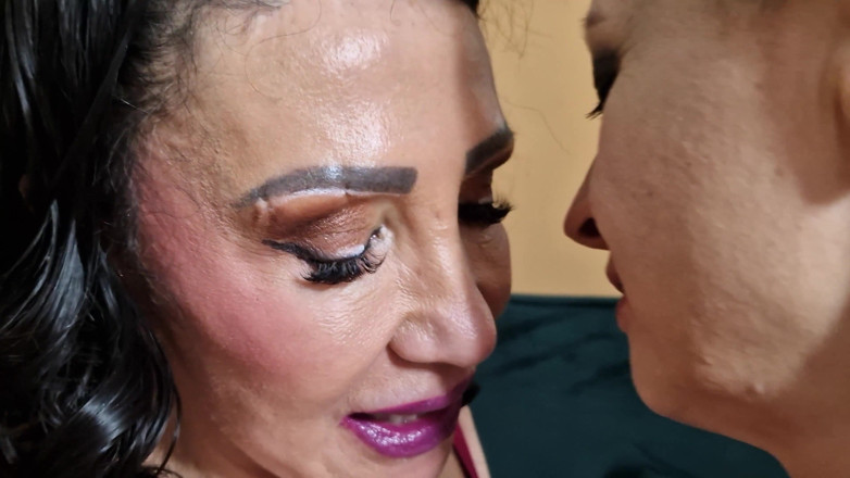 Wanilianna: Sweet Mature Cunts