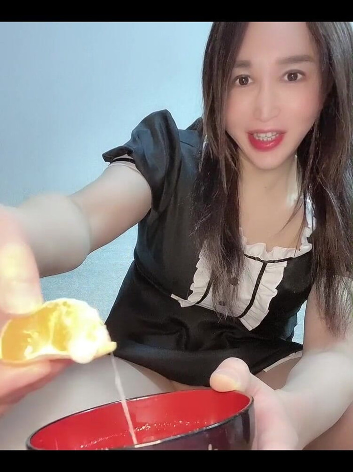 TS Shizuka: Shemale maid cums syrup on tangerine