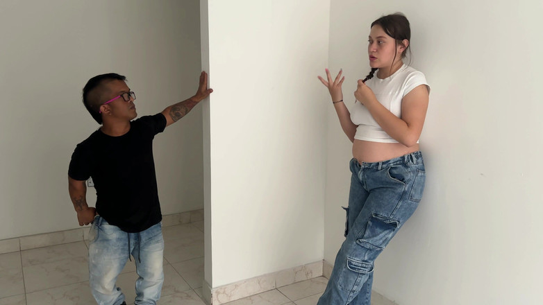 Julianaburning: 나는 부유한 임신한 부동산 컨설턴트 소녀와 섹스하여 그녀가 집을 임대하는 데 동의하고 결국 내 거대한 자지를 그녀에게 넣게 됩니다.