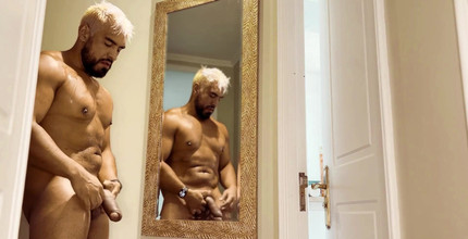 Guarro Studios: Latinsk pojke Iskender Hulk runkar av