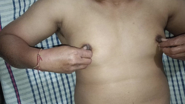 MHM: “真正的妻子戏弄自己并挤压她的胸部 - 缓慢的激情”