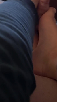 Foot job, éjaculation