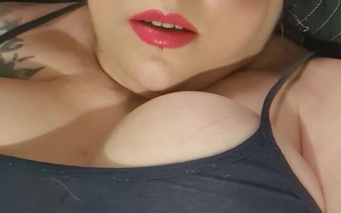 Lora BBW: Dm&amp;#039;den 6. Soru Seti Cevaplandı! Sen de bana bir şey sorabilirsiniz!