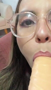 Deep Blowjob of a Very Horny Pregnant Woman
