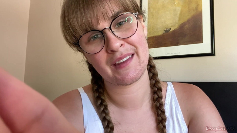 Brooke Casey: 털이 무성한 ASMR: Brooke Casey와 자위 격려