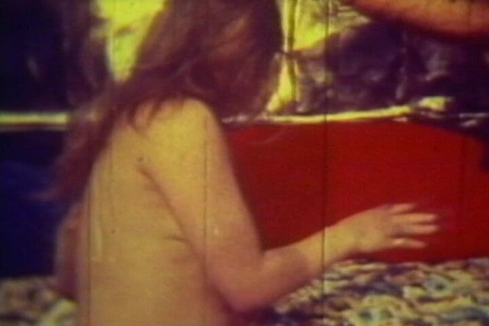 Vintage Life: Halsfick-besessenes Retro-schätzchen verehrt schwanz in Retro-Film