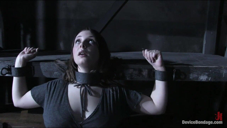 Device Bondage by Kink: Buah bruised