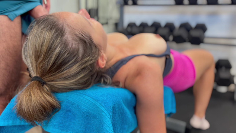 Naomi Pink: Naomi Pink Gets Special Attention From Her Gym Trainer